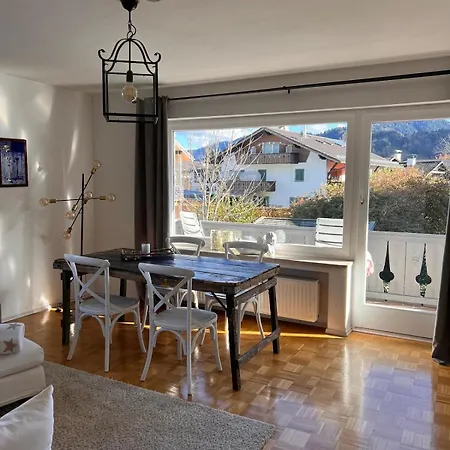 Apartmán Alpsuite Quiet, Charming And Very Garmisch-Partenkirchen